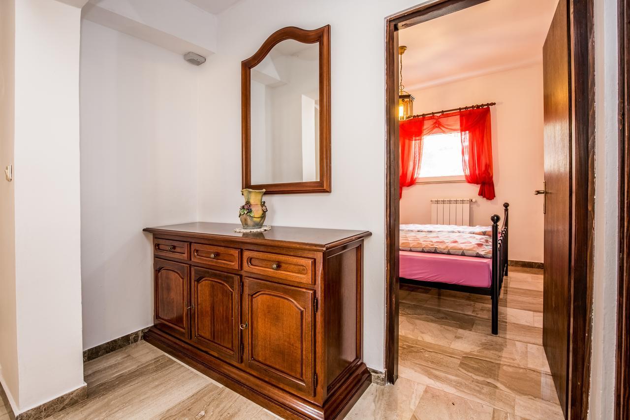 Ližnjan Apartment Carolina المظهر الخارجي الصورة