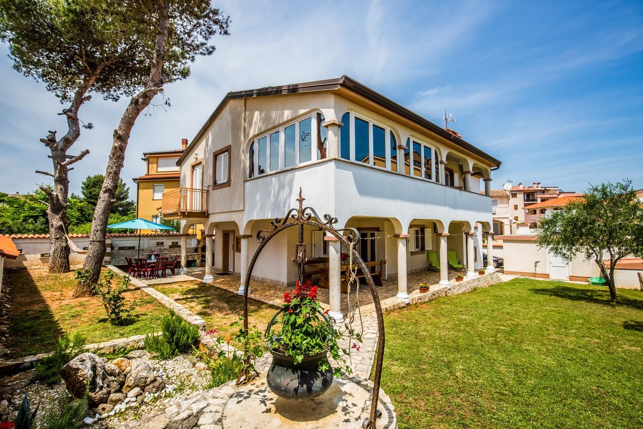 Ližnjan Apartment Carolina المظهر الخارجي الصورة